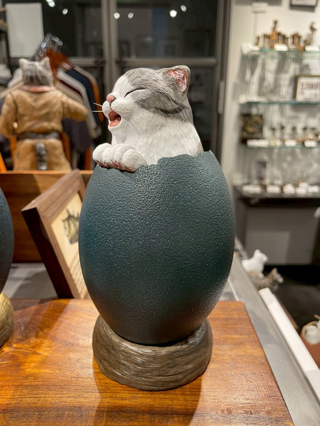 キジ白猫の誕生(Hatching Cat)