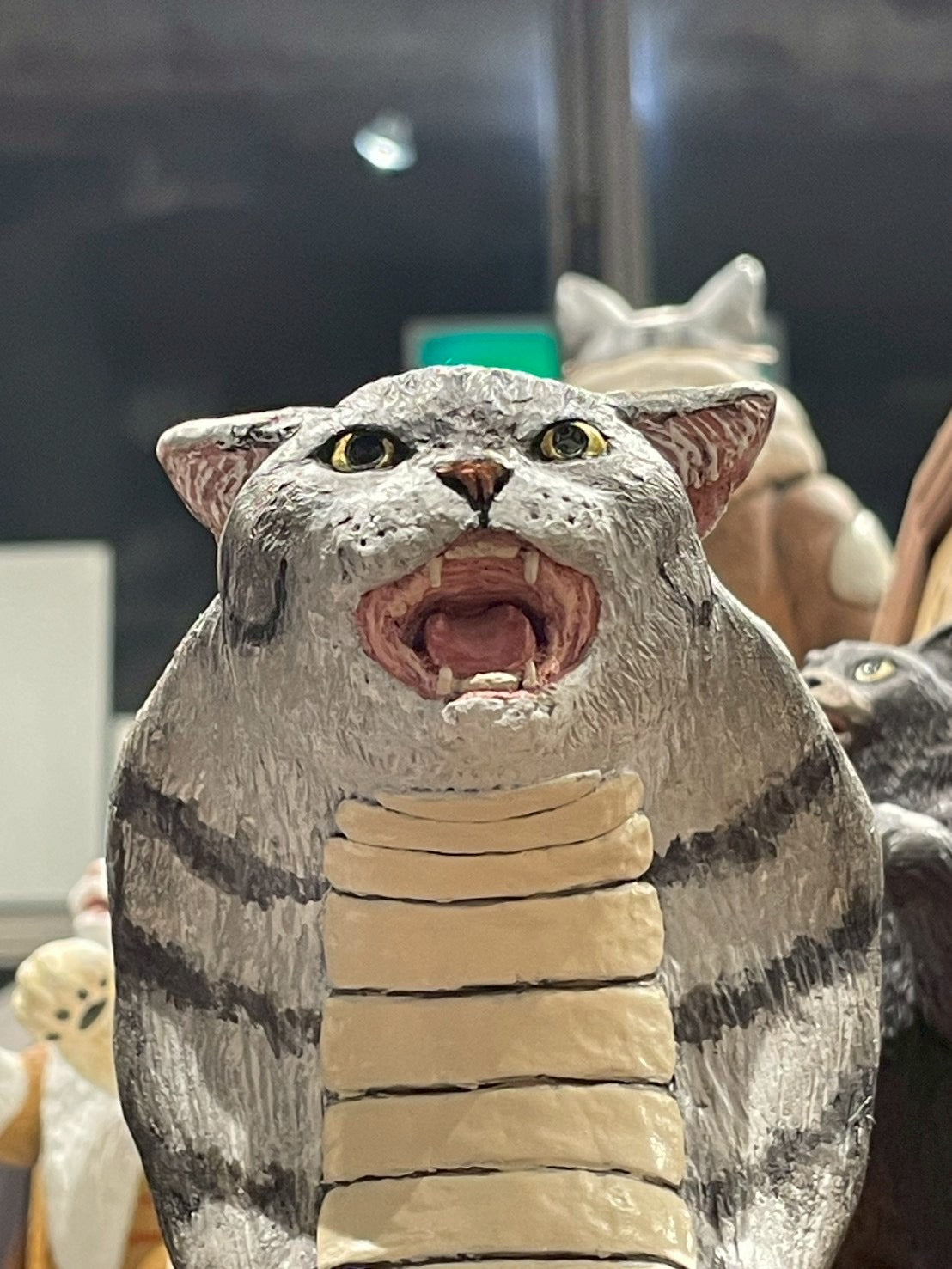 大猫蛇(ダイニャンジャ)Giant Kitten Cobra