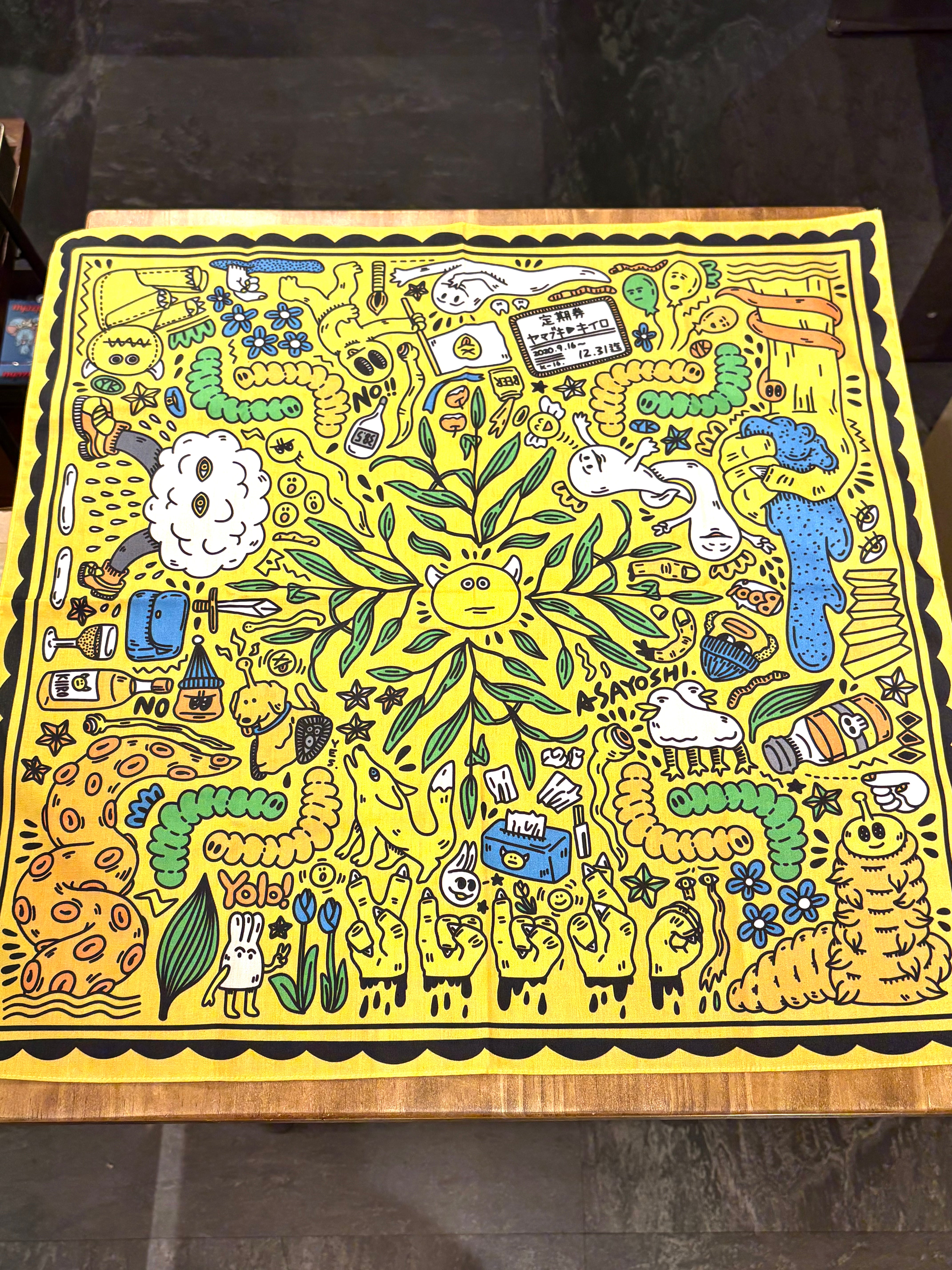 50㎝角ハンカチ（白・黄色）