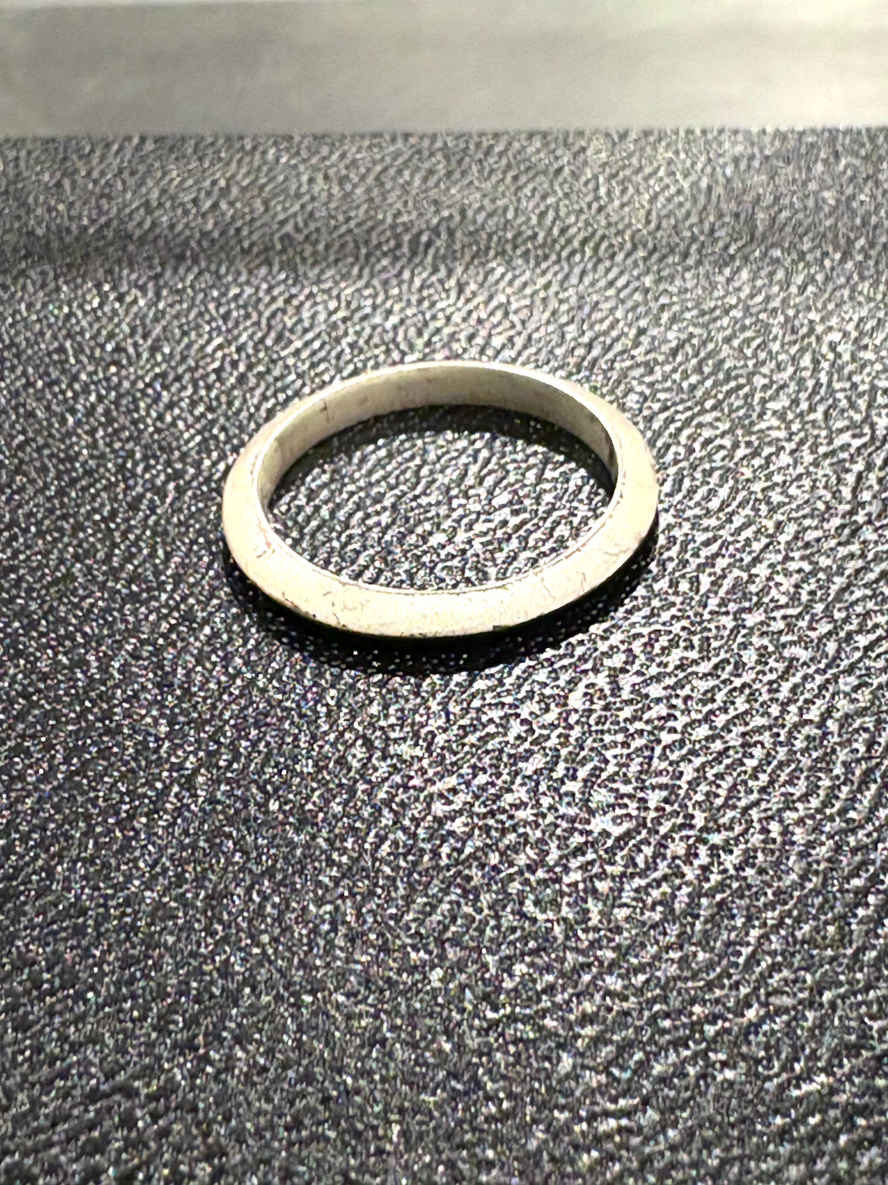 AW003トライアングルリング