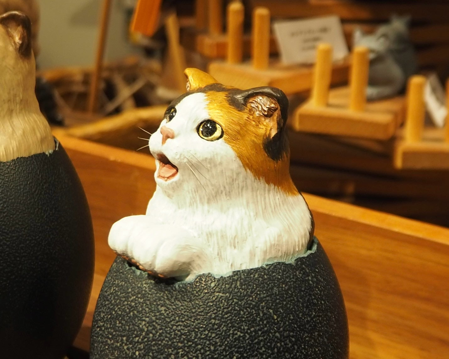 Hatching Cat ~三毛猫の誕生~