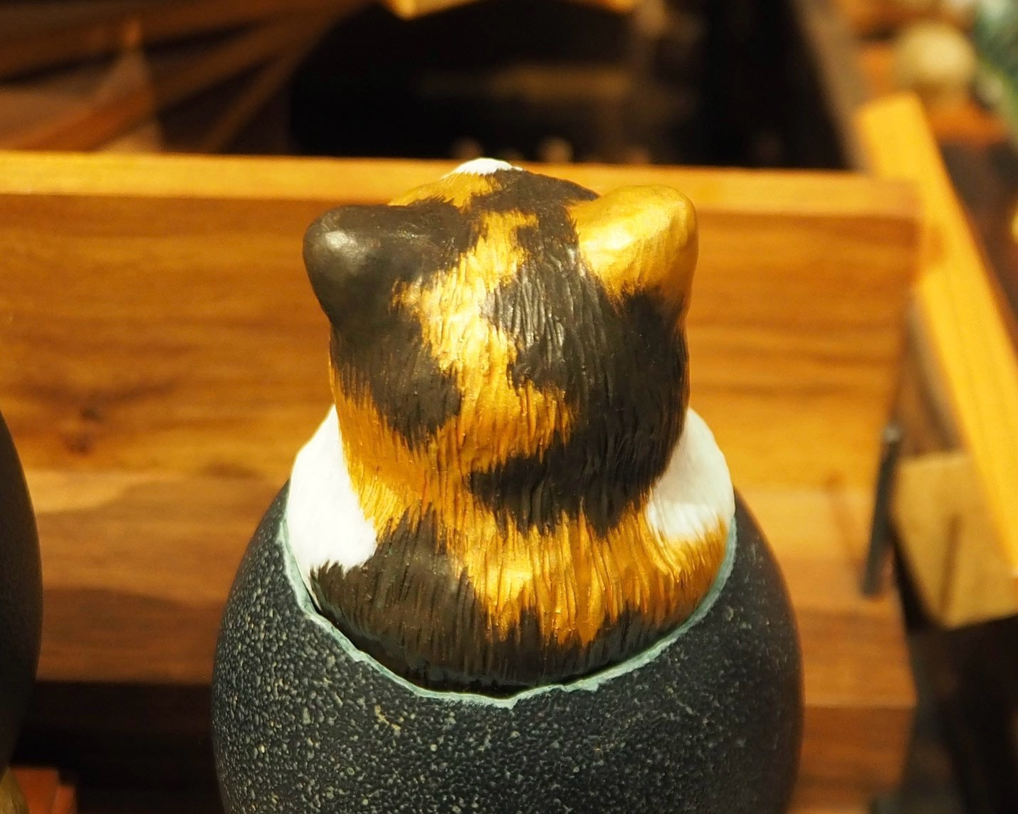 Hatching Cat ~三毛猫の誕生~