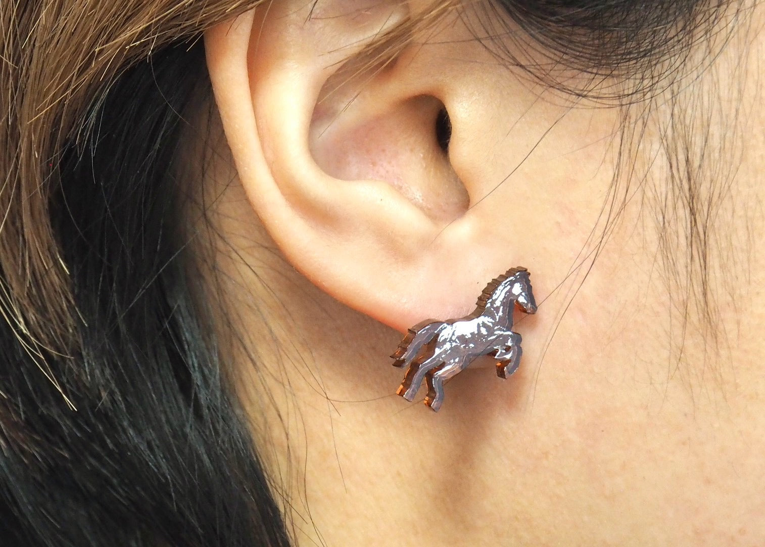 ホースミニピアス/イヤリング