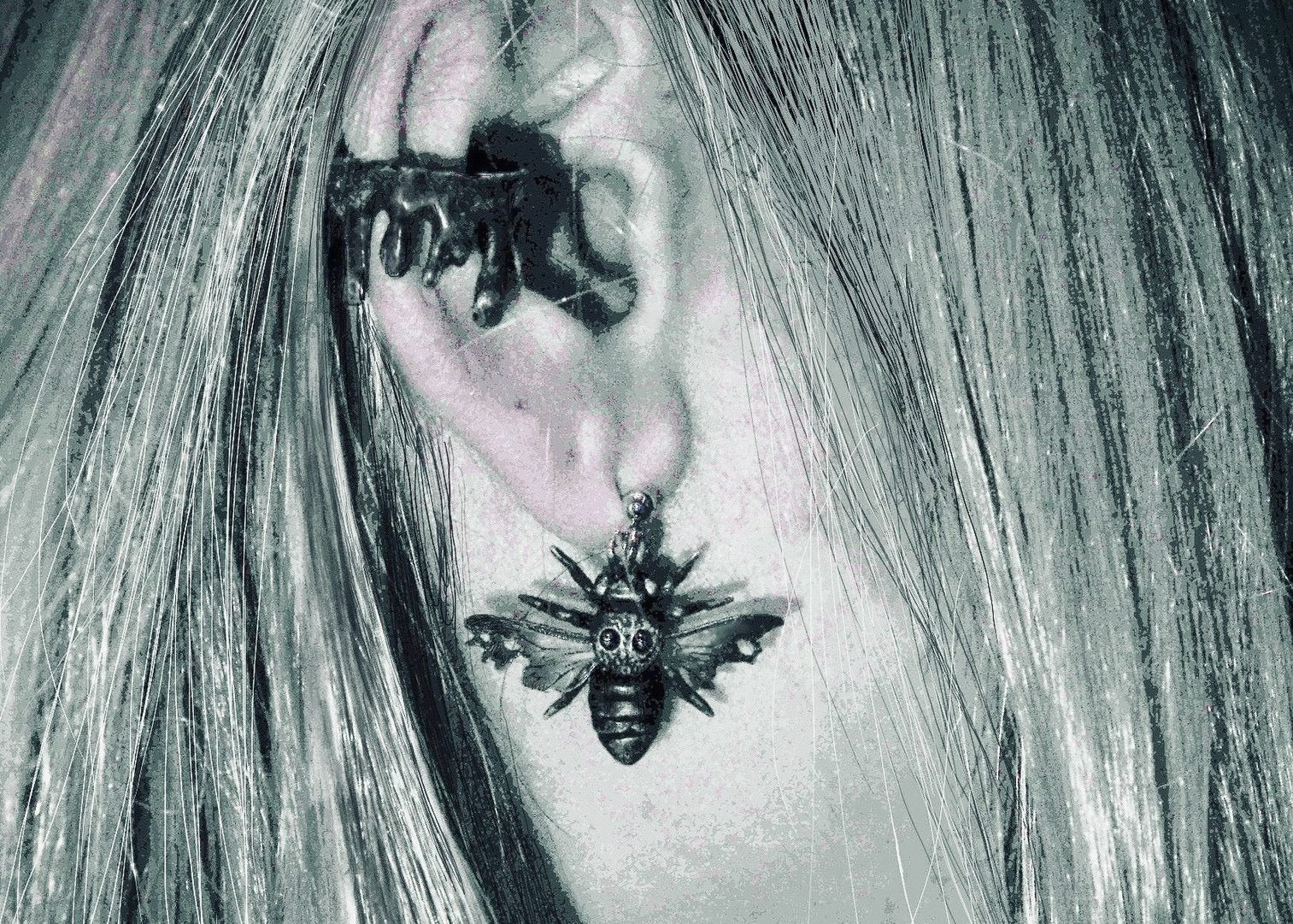 マッドハニービー(黒蜜蜂)ピアス