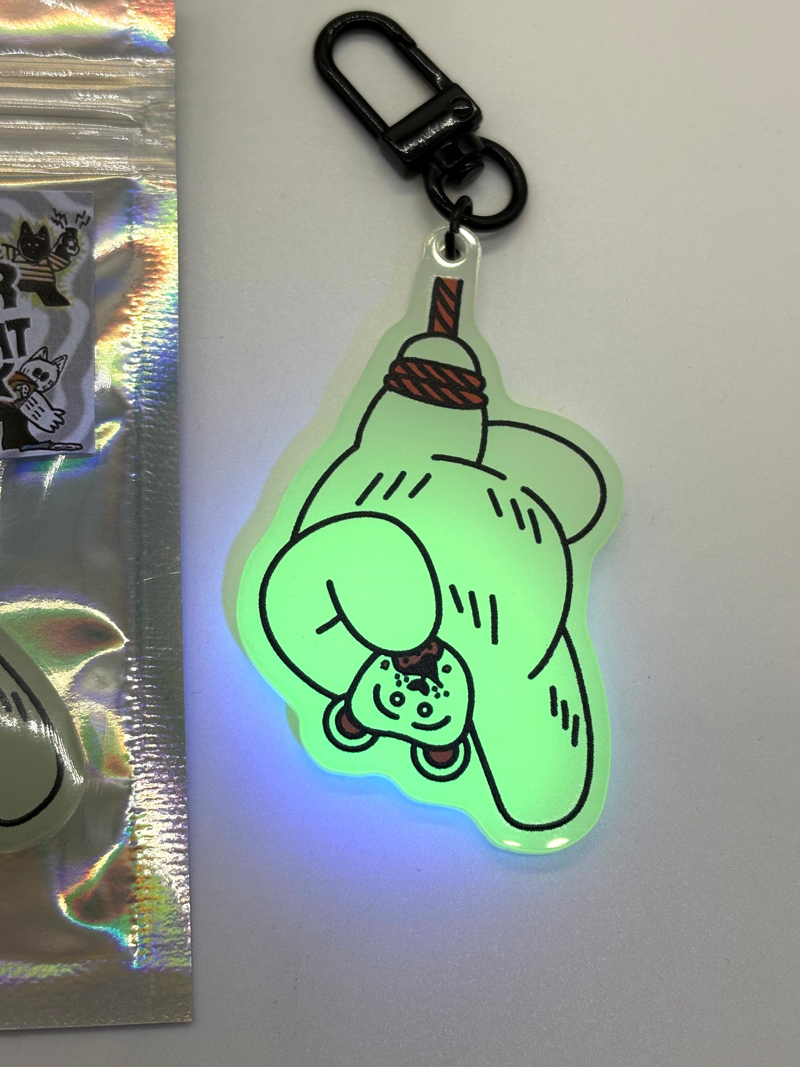 OVER NIGHT JACK サムズアップベアー 蓄光アクリルキーホルダー